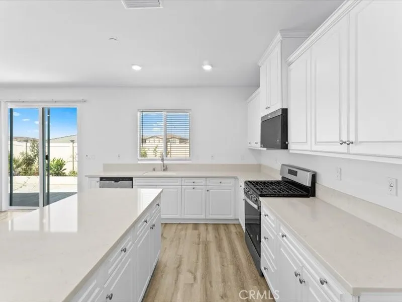 KITCHEN COUNTERS KITCHEN COUNTERS