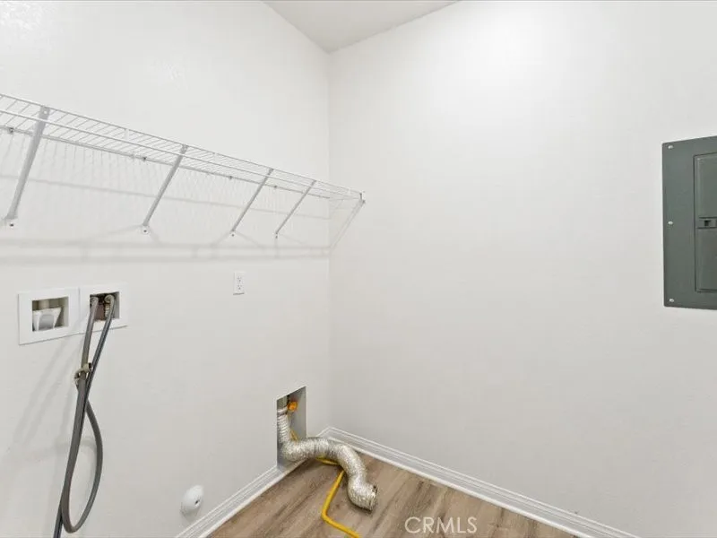 LAUNDRY ROOM LAUNDRY ROOM