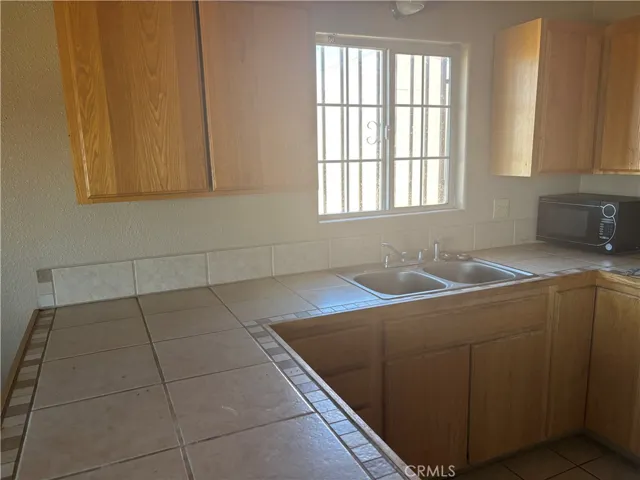 31927 Garnet Road, Lucerne Valley, California 92356