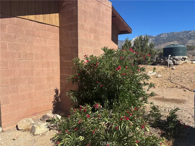 31927 Garnet Road, Lucerne Valley, California 92356