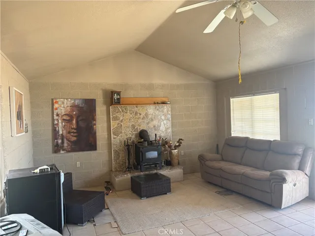 31927 Garnet Road, Lucerne Valley, California 92356