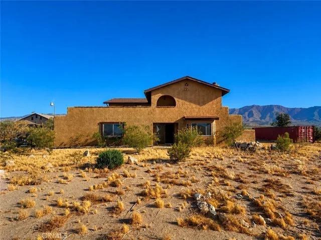 30881 Pawnee, Lucerne Valley, California 92356