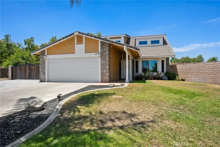 1568 Teton St., San Bernardino, California 92407
