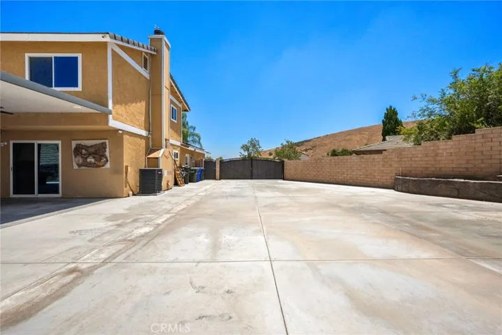 1568 Teton St., San Bernardino, California 92407