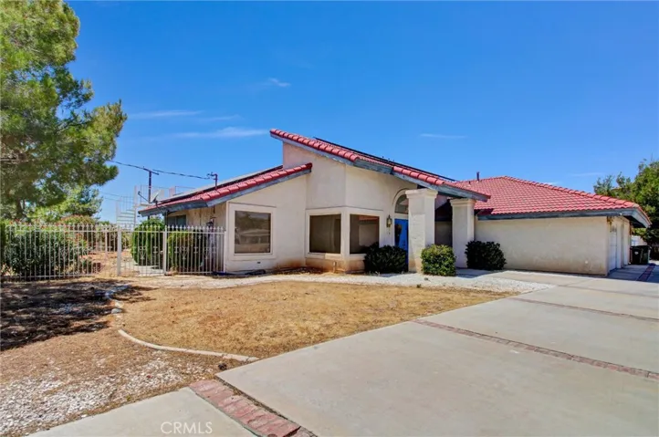 16410 Wintun, Apple Valley, California 92307