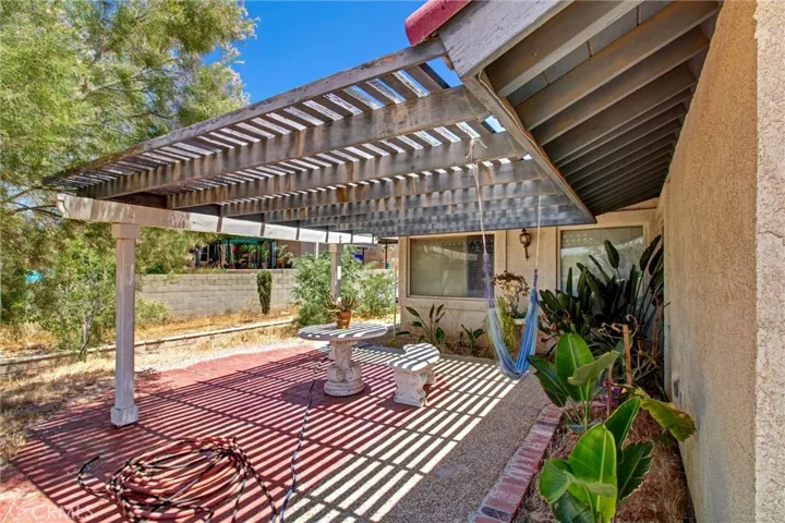 16410 Wintun, Apple Valley, California 92307