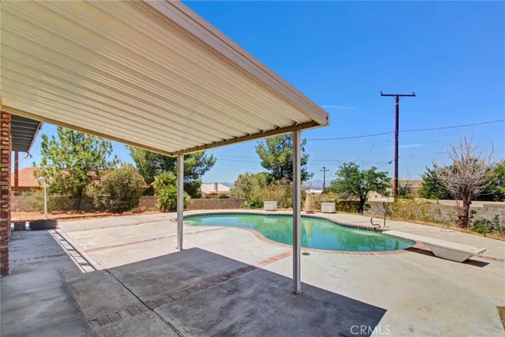 16410 Wintun, Apple Valley, California 92307