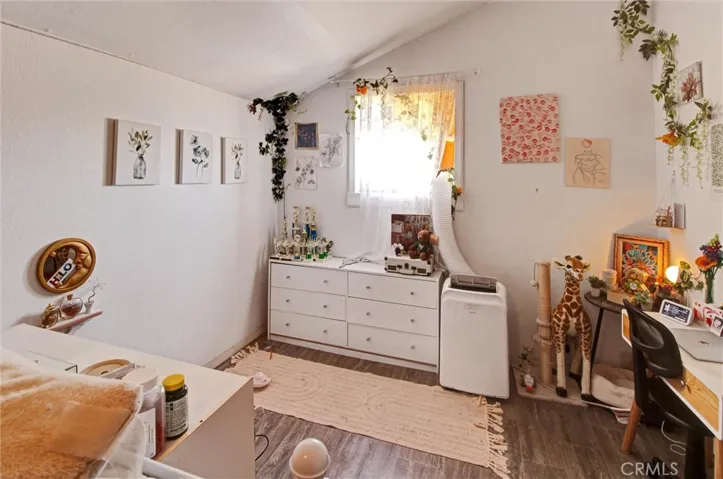 16410 Wintun, Apple Valley, California 92307