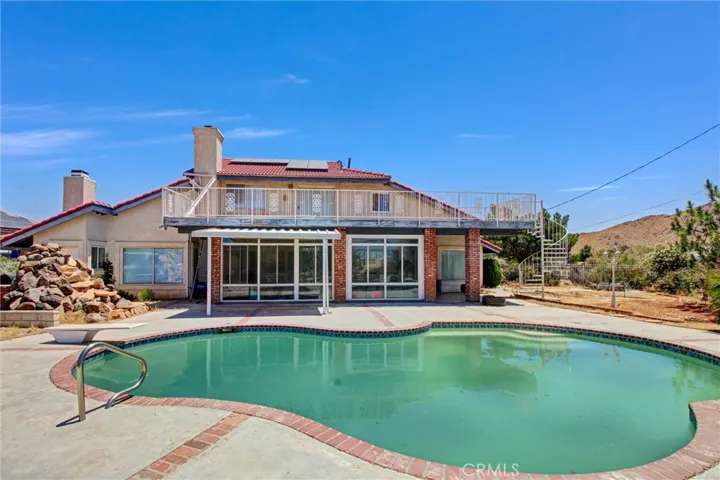 16410 Wintun, Apple Valley, California 92307