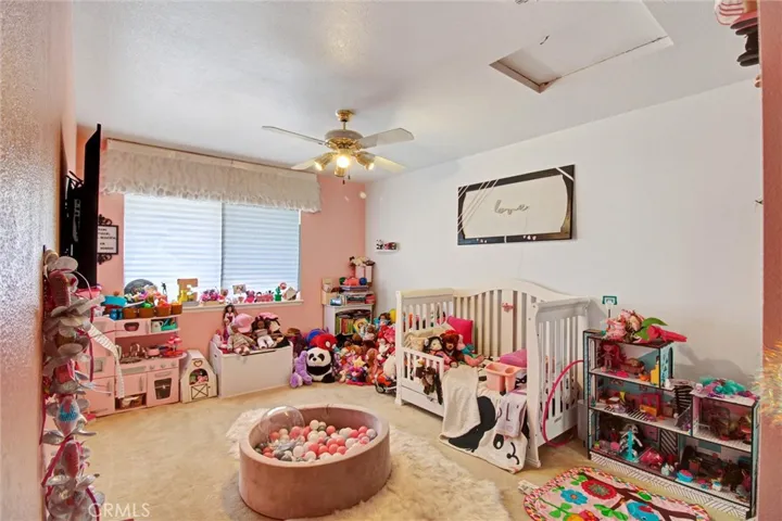 16410 Wintun, Apple Valley, California 92307