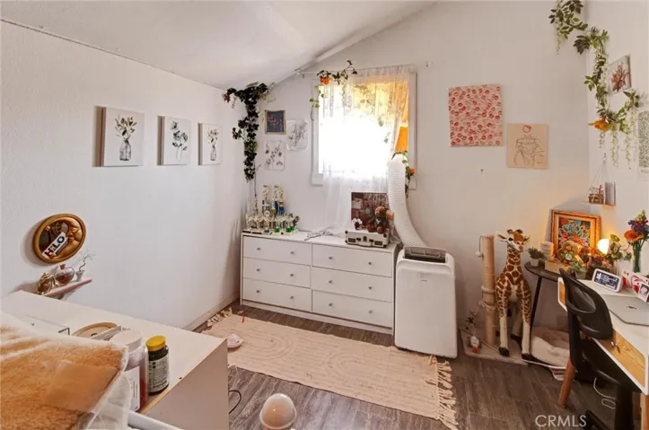 16410 Wintun, Apple Valley, California 92307