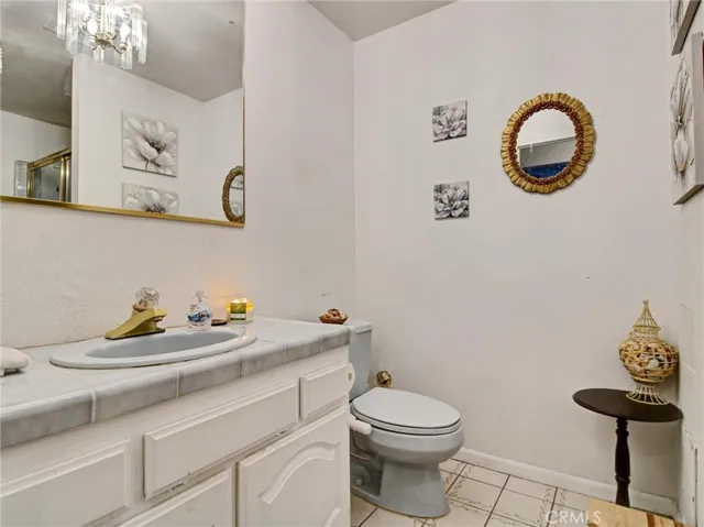 16410 Wintun, Apple Valley, California 92307