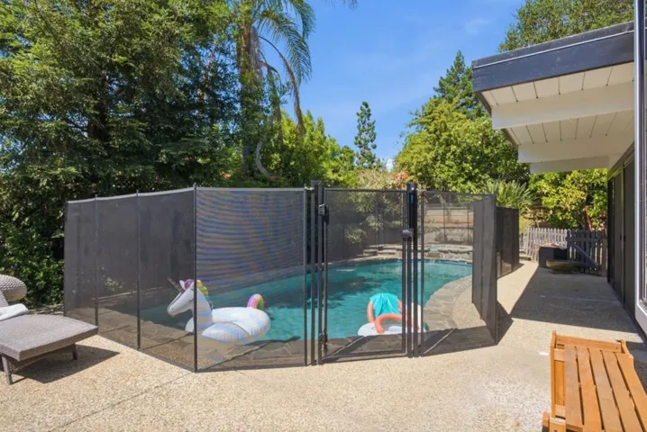 17610 Via Sereno, Monte Sereno, California 95030
