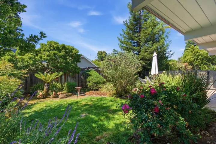 17610 Via Sereno, Monte Sereno, California 95030