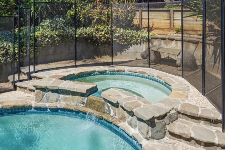 17610 Via Sereno, Monte Sereno, California 95030