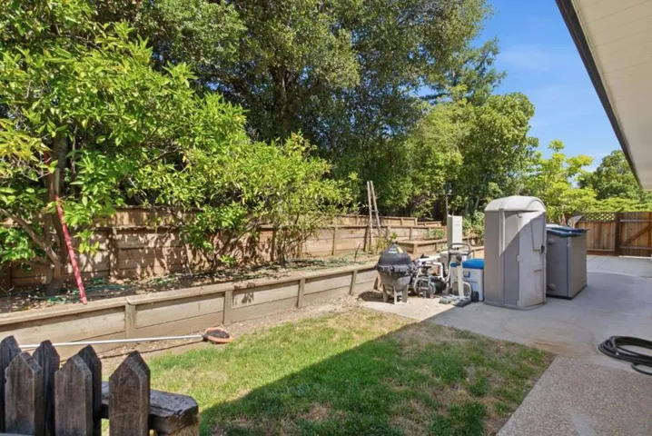 17610 Via Sereno, Monte Sereno, California 95030