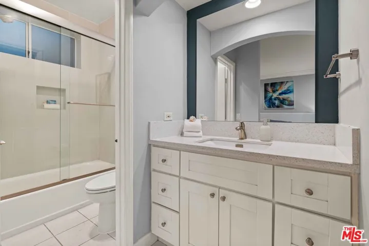 1375 Kelton Avenue 206, Los Angeles, California 90024