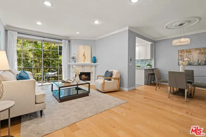 1375 Kelton Avenue 206, Los Angeles, California 90024