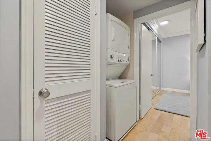 1375 Kelton Avenue 206, Los Angeles, California 90024