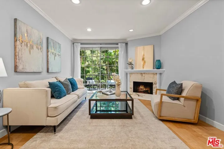 1375 Kelton Avenue 206, Los Angeles, California 90024