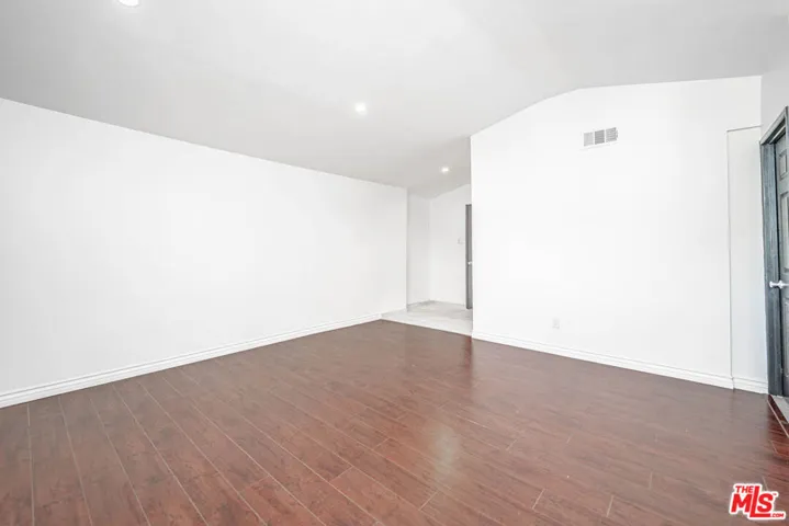 20746 Clarendon Street, Woodland Hills, California 91367