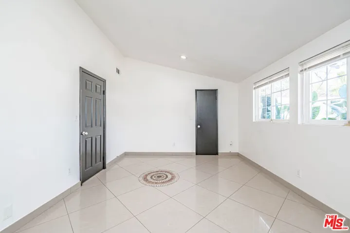 20746 Clarendon Street, Woodland Hills, California 91367