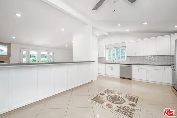 20746 Clarendon Street, Woodland Hills, California 91367