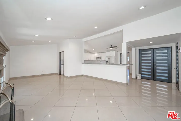 20746 Clarendon Street, Woodland Hills, California 91367