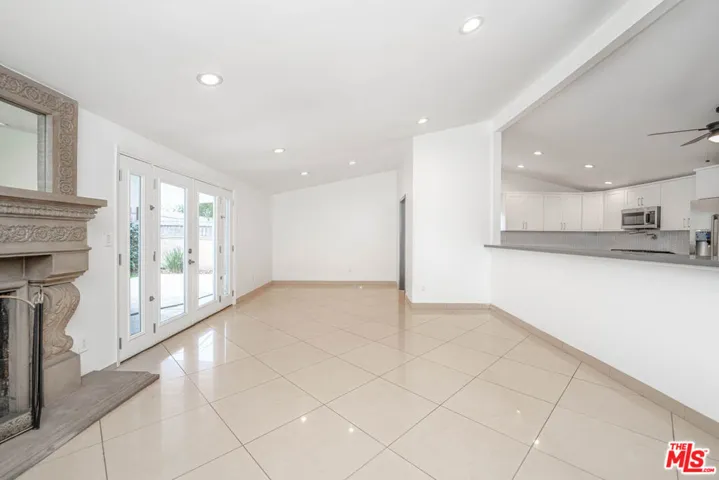 20746 Clarendon Street, Woodland Hills, California 91367