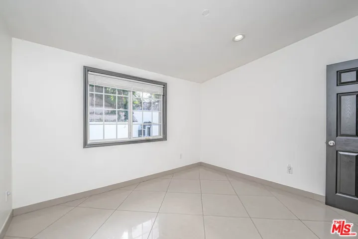 20746 Clarendon Street, Woodland Hills, California 91367