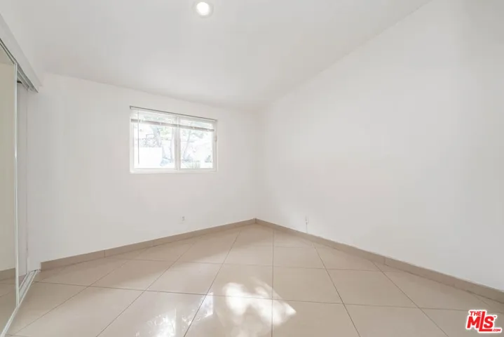 20746 Clarendon Street, Woodland Hills, California 91367