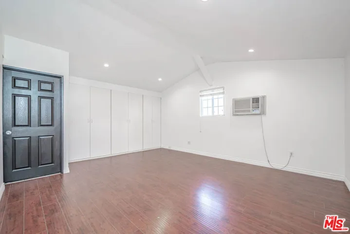 20746 Clarendon Street, Woodland Hills, California 91367