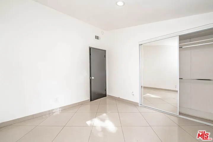 20746 Clarendon Street, Woodland Hills, California 91367