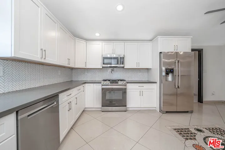 20746 Clarendon Street, Woodland Hills, California 91367