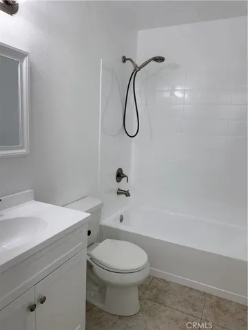 127 Abbeywood, Aliso Viejo, California 92656