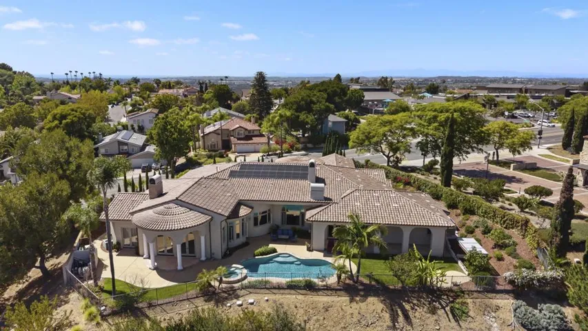 7020 El Fuerte St, Carlsbad, California 92009