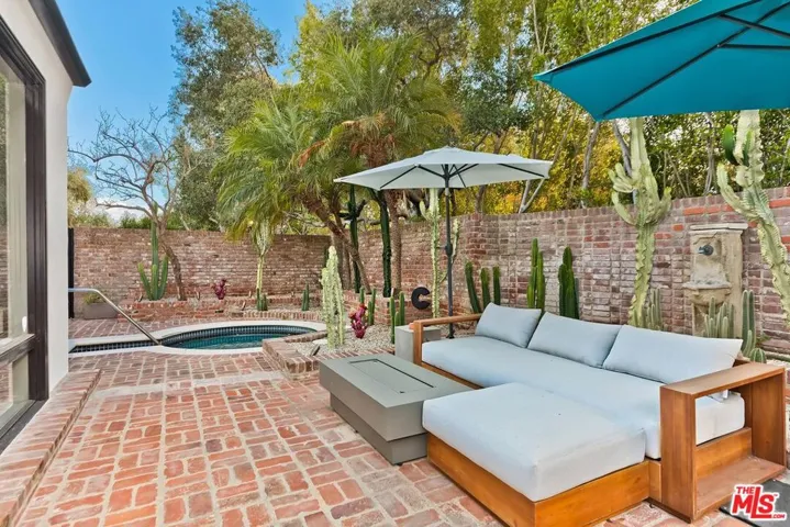 Primary Retreat Walled Courtya