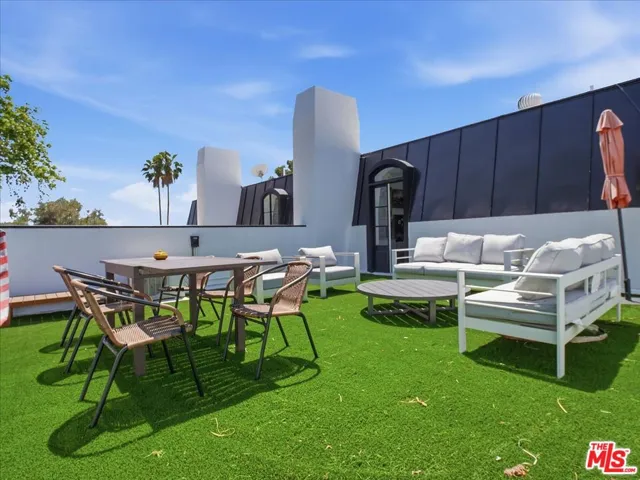 Rooftop Deck