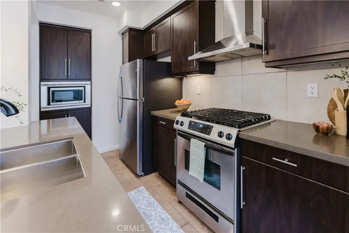 527 W Maple, Orange, California 92868