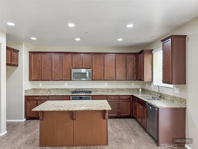 34936 Old Vine, Winchester, California 92596