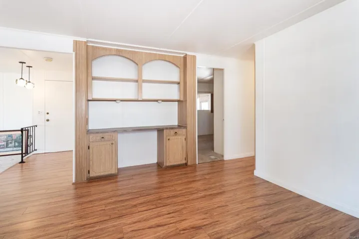 Great office or display built-in!