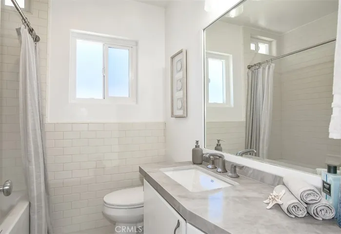 Guest bathroom downstairs