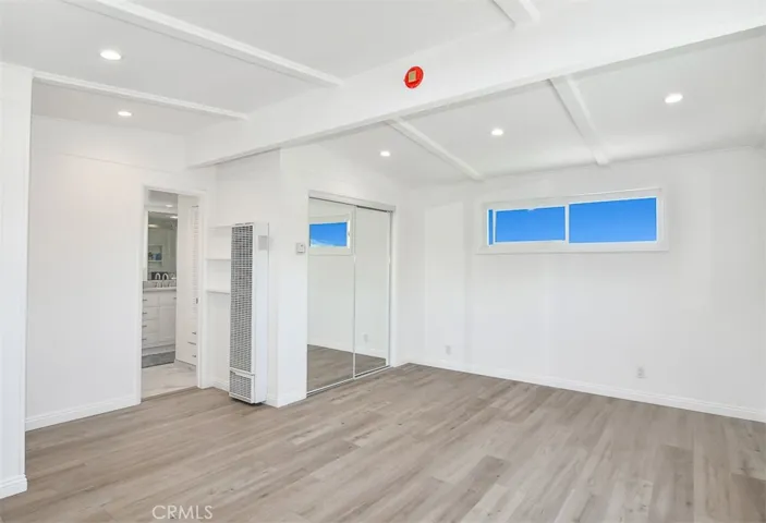 Upstairs primary bedroom