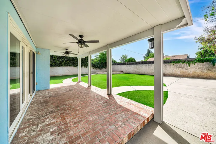 23008 Hamlin Street, West Hills, California 91307