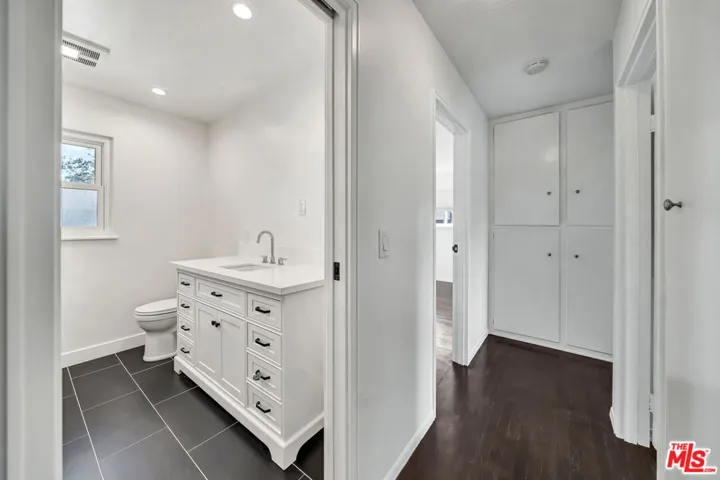 23008 Hamlin Street, West Hills, California 91307