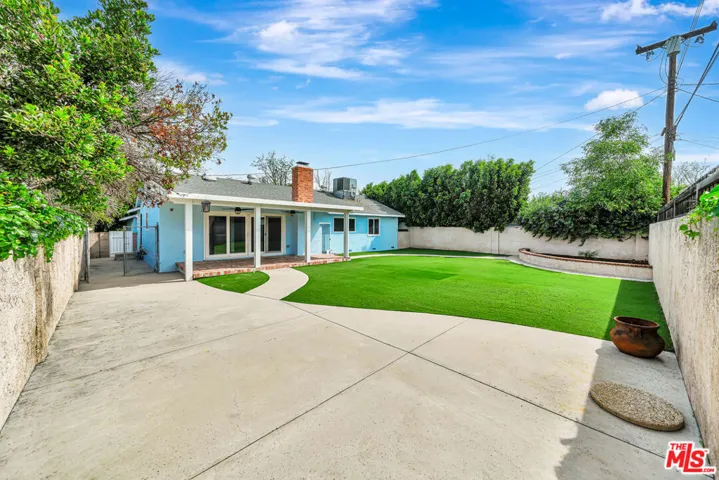 23008 Hamlin Street, West Hills, California 91307