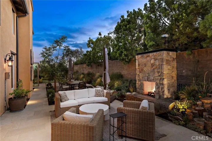 137 Sunset, Irvine, California 92602