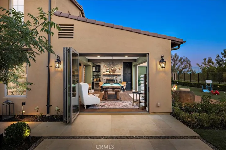 137 Sunset, Irvine, California 92602