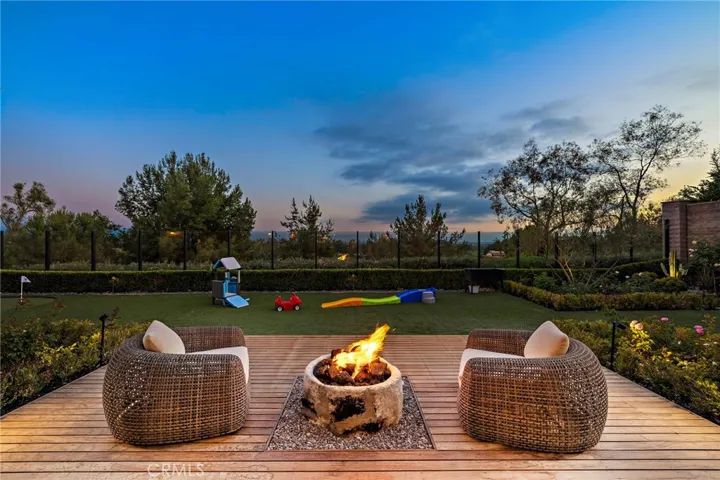 137 Sunset, Irvine, California 92602