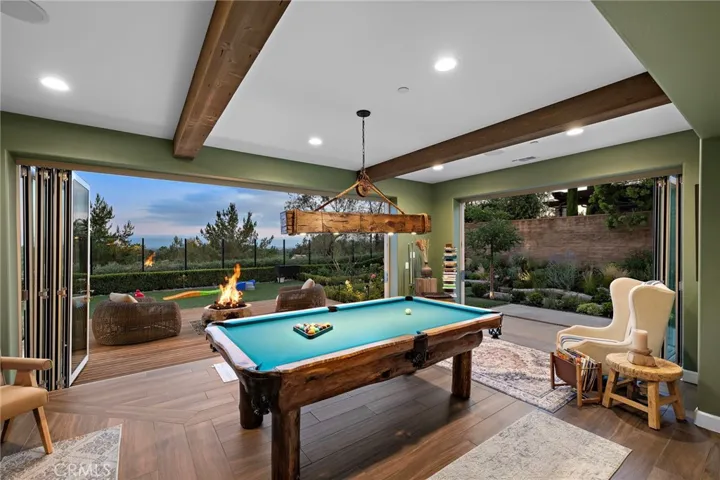 137 Sunset, Irvine, California 92602